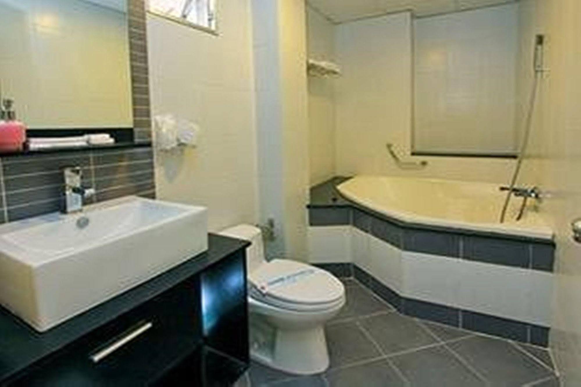 A&Em - The Petit Hotel Cidade de Ho Chi Minh Exterior foto